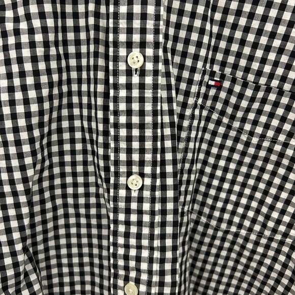 Tommy Hilfiger Black and White Checkered Button-Down Shirt, Sz XL - Picture 5 of 7
